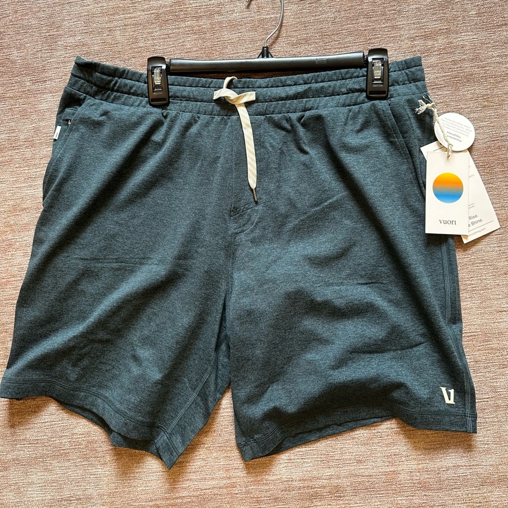 Brand new with tags Vuori deep sea Heather ponto short in Men’s XL